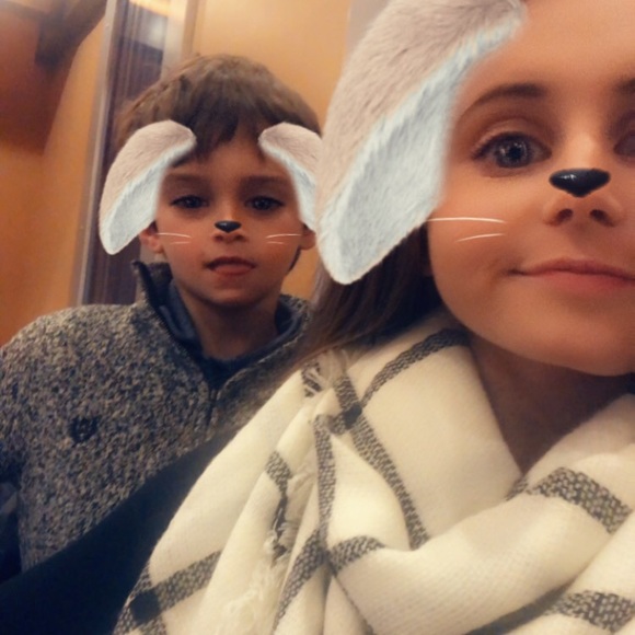 Meet your Posher, Madison - Picture 1 of 1